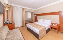 JULIAN CLUB HOTEL 4* , 